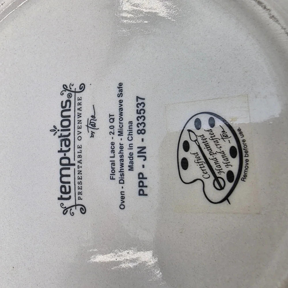 Temp-tations Floral Lace 2.0 QT Round Baker with Glass Lid Cranberry Purple O1